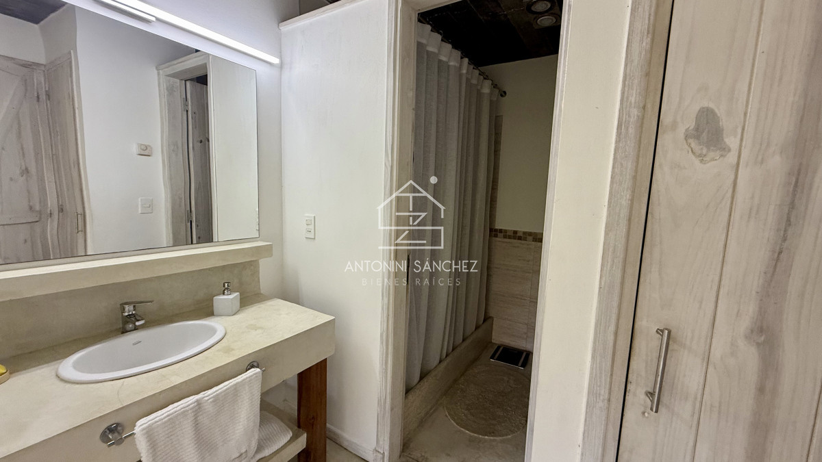 Casa ID.1227 - Venta Casa 4 dormitorios Rincón del Indio Punta del Este