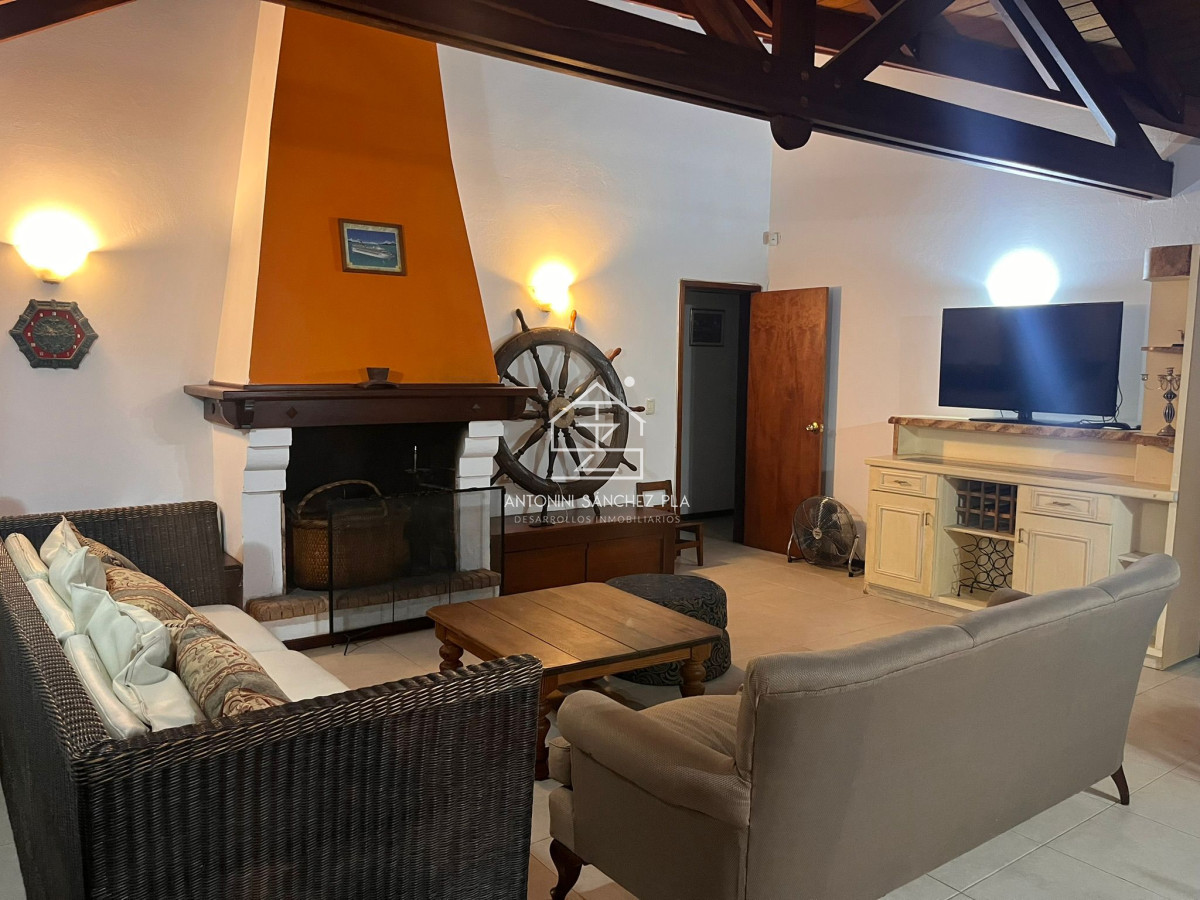 Casa ID.3586 - CASA EN ALQUILER CON PISCINA