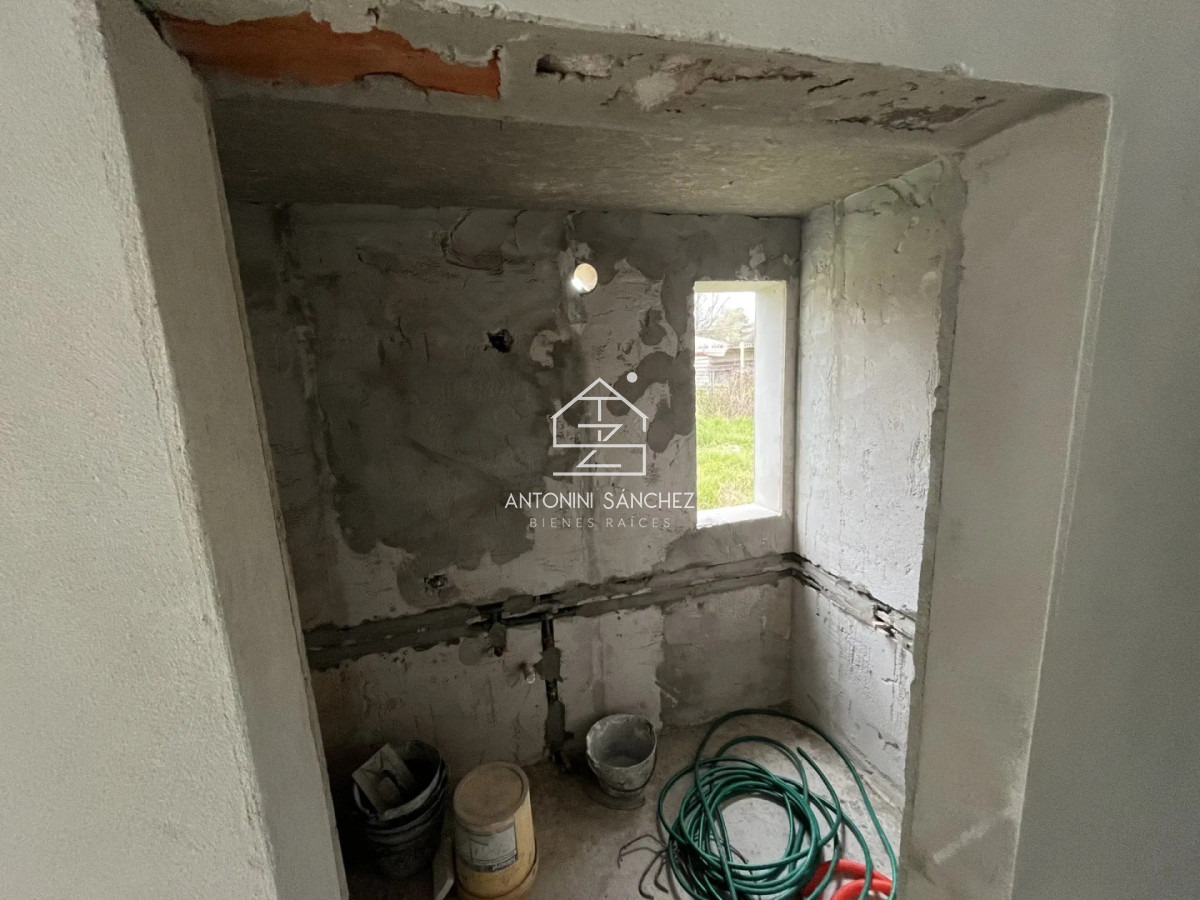 Casa ID.5026 - CASA A TERMINAR CUENTA CON 90 Mtrs CONSTRUIDOS DE 3 DORMITORIOS Y 2 BAÑOS EN EL TESORO