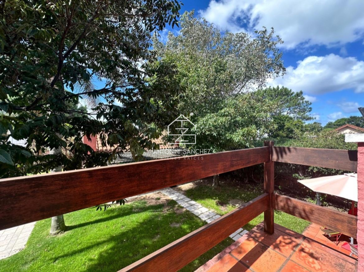 Casa ID.2274 - Venta y alquiler de Chalet Punta Ballena-Portezuelo