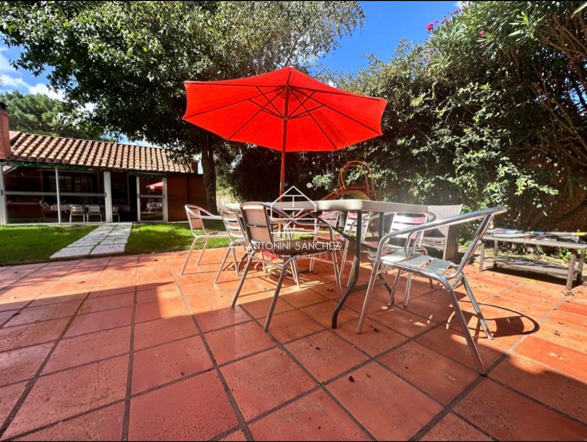 Casa ID.2274 - Venta y alquiler de Chalet Punta Ballena-Portezuelo