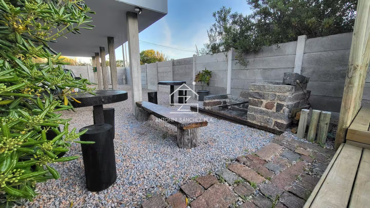 Casa ID.3686 - VENTA CASA 3 DORMITORIOS JOSE IGNACIO