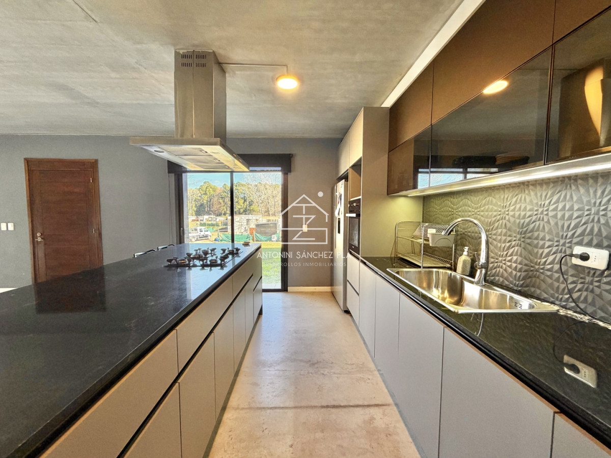 Casa ID.4535 - Venta Casa 2 Dormitorios Verde Mora Punta Ballena