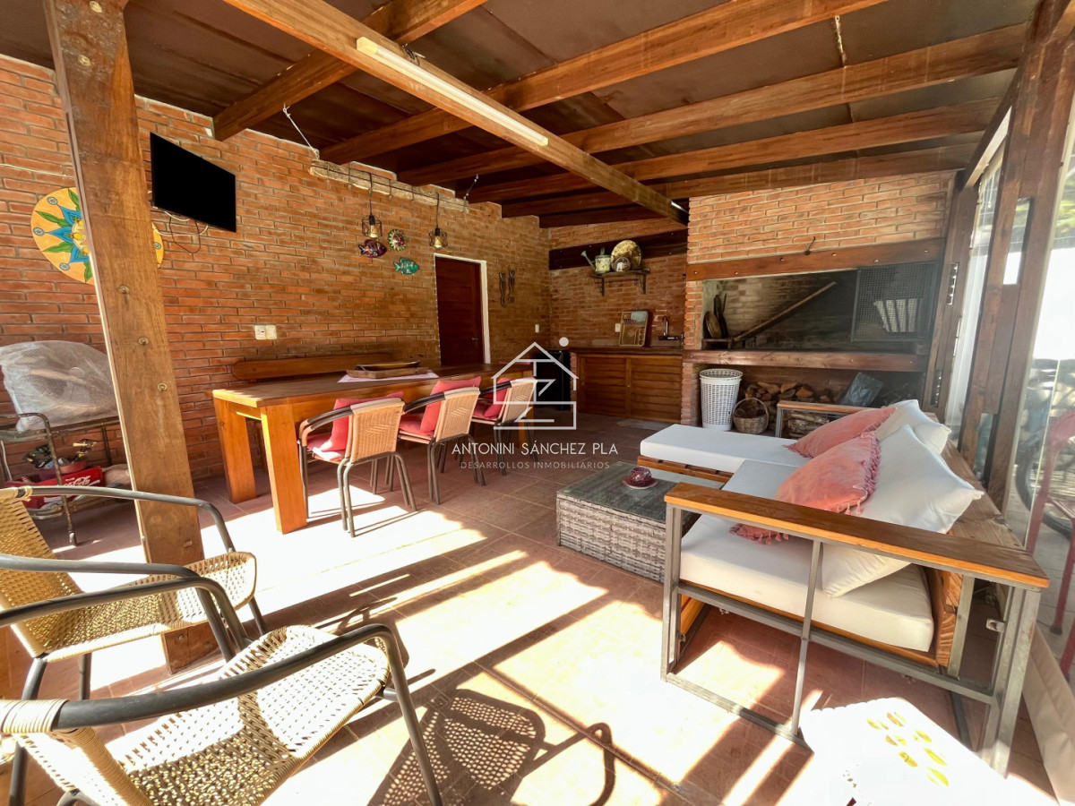 Casa ID.2913 - CASA EN ALQUILER TEMPORAL MANSA 3 DORMITORIOS
