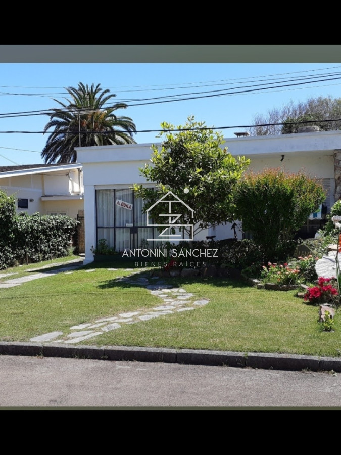 Casa ID.4961 - Alquiler temporal casa tres dormitorios Punta del este Playa Mansa