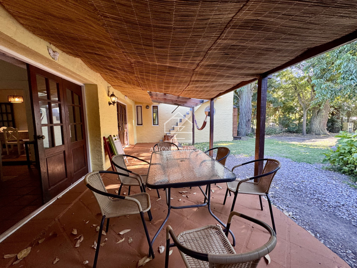 Casa ID.1659 - Venta casa 4 dormitorios Punta del Este