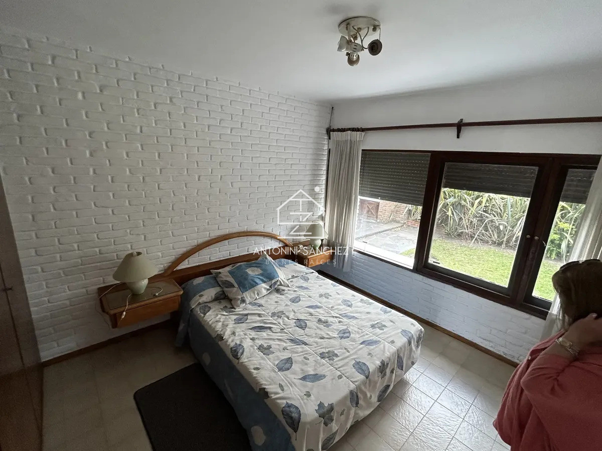 Casa ID.5033 - CASA DE 3 DORMITORIOS EN ALQUILER TEMPORAL CERCA DEL MAR 