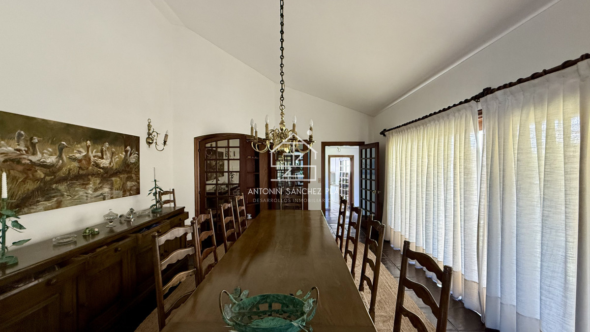 Casa ID.2699 - Venta Exclusiva CASA 8 Dormitorios Peninsula Punta Del este 