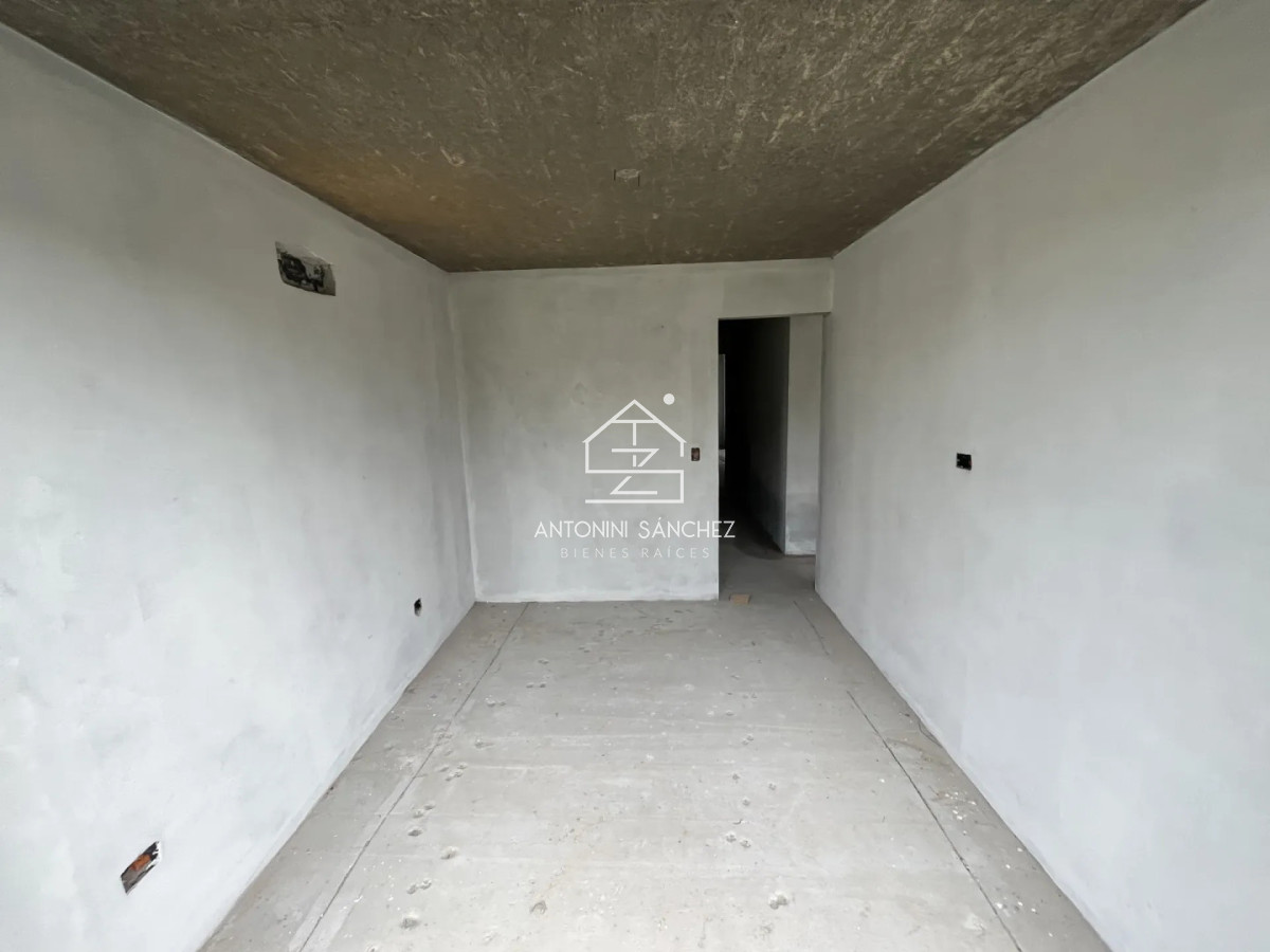 Casa ID.5026 - CASA A TERMINAR CUENTA CON 90 Mtrs CONSTRUIDOS DE 3 DORMITORIOS Y 2 BAÑOS EN EL TESORO