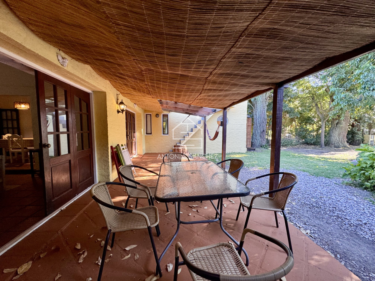 Casa ID.1659 - Venta casa 4 dormitorios Punta del Este