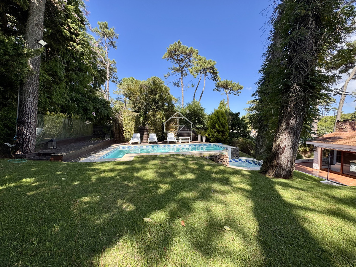 Casa ID.1748 - Alquiler anual casa 3 dormitorios y dependencia Punta del Este