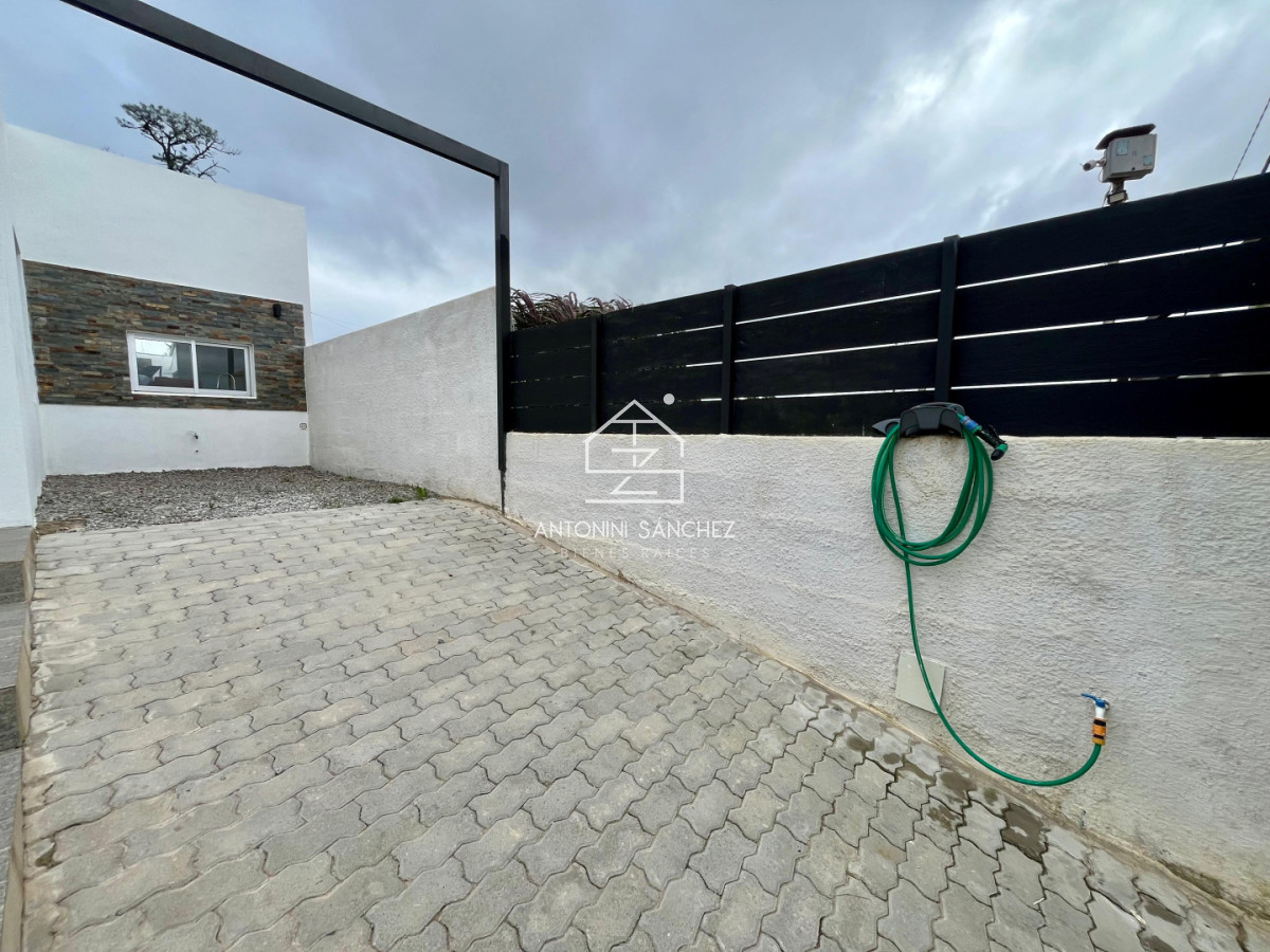 Casa ID.2277 - Venta de Casa en Barrio 4H 