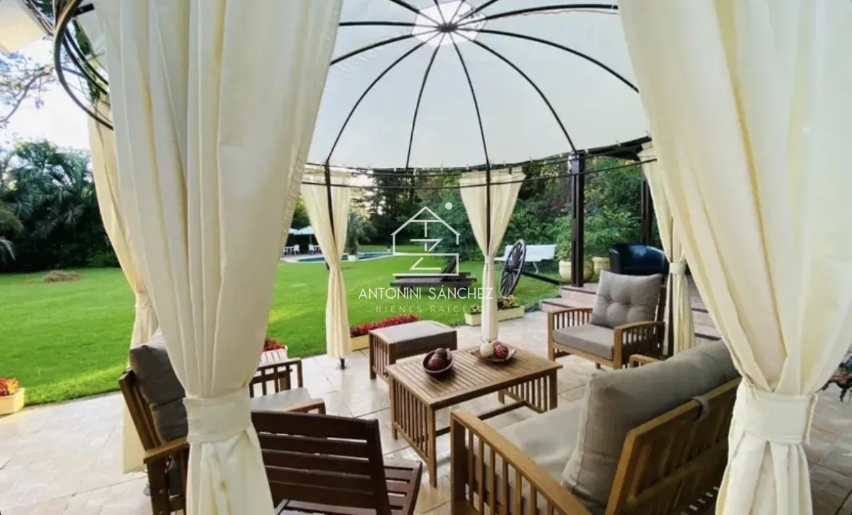 Casa ID.5044 - CASA EN ALQUILER ANUAL EN PUNTA DEL ESTE IDEAL RESIDENCIA O EMPRESAS