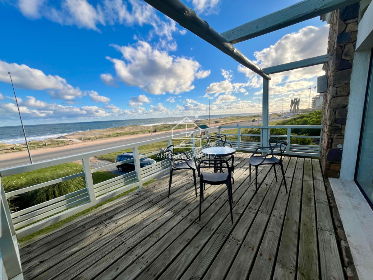 Casa ID.2952 - VENTA CASA MANANTIALES