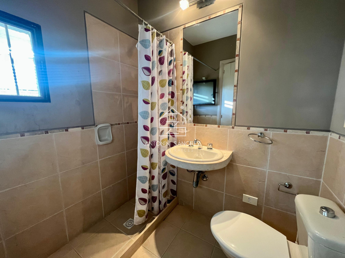 Casa ID.2952 - VENTA CASA MANANTIALES