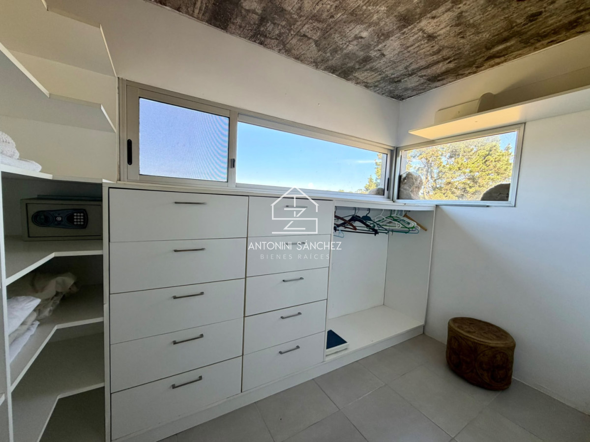 Casa ID.4760 - CASA EN VENTA DE 3 DORMITORIOS EN SUITE EN SAN VICENTE A TAN SOLO 150 METROS DEL MAR