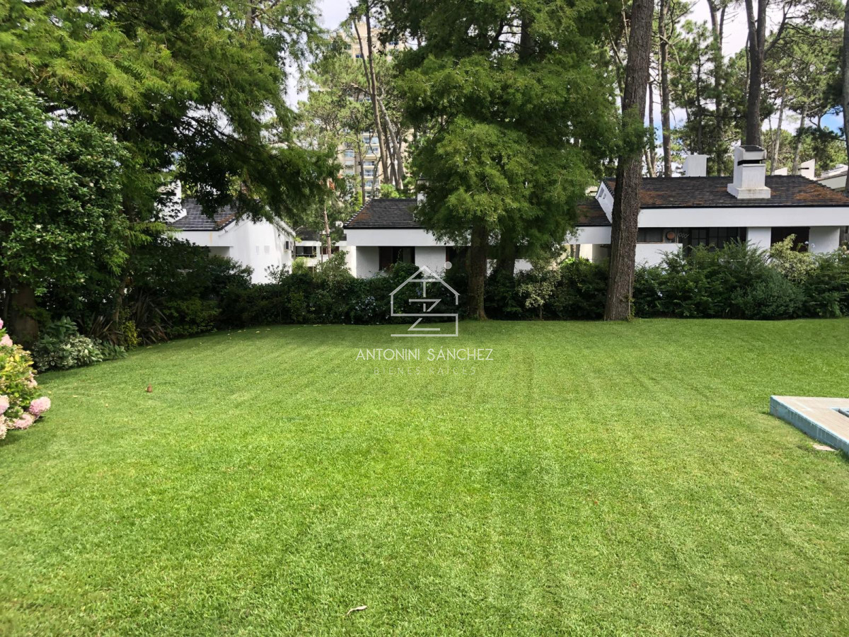 Casa ID.3747 - HERMOSA RESIDENCIA EN CANTEGRIL 