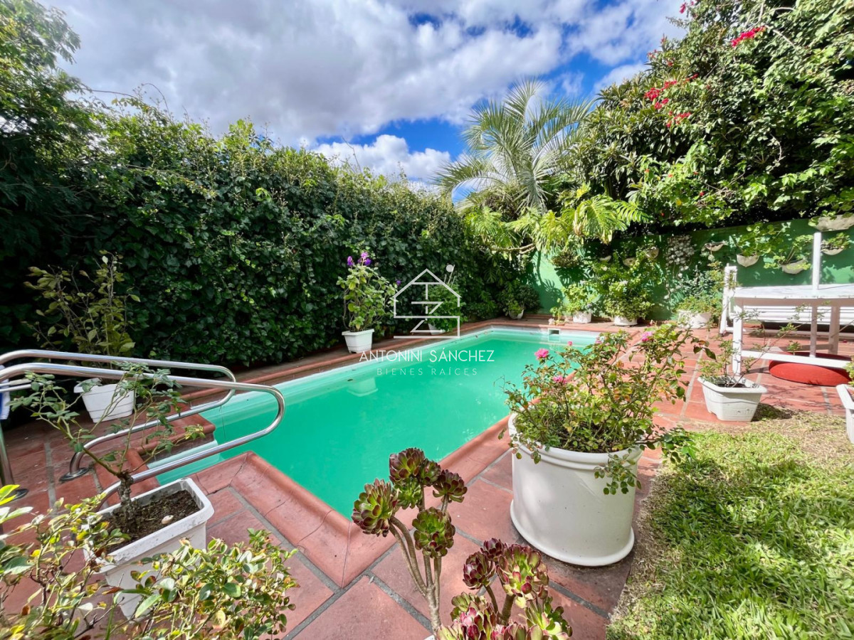 Casa ID.4122 - VENTA DE CASA EN PINARES CERCA DEL MAR
