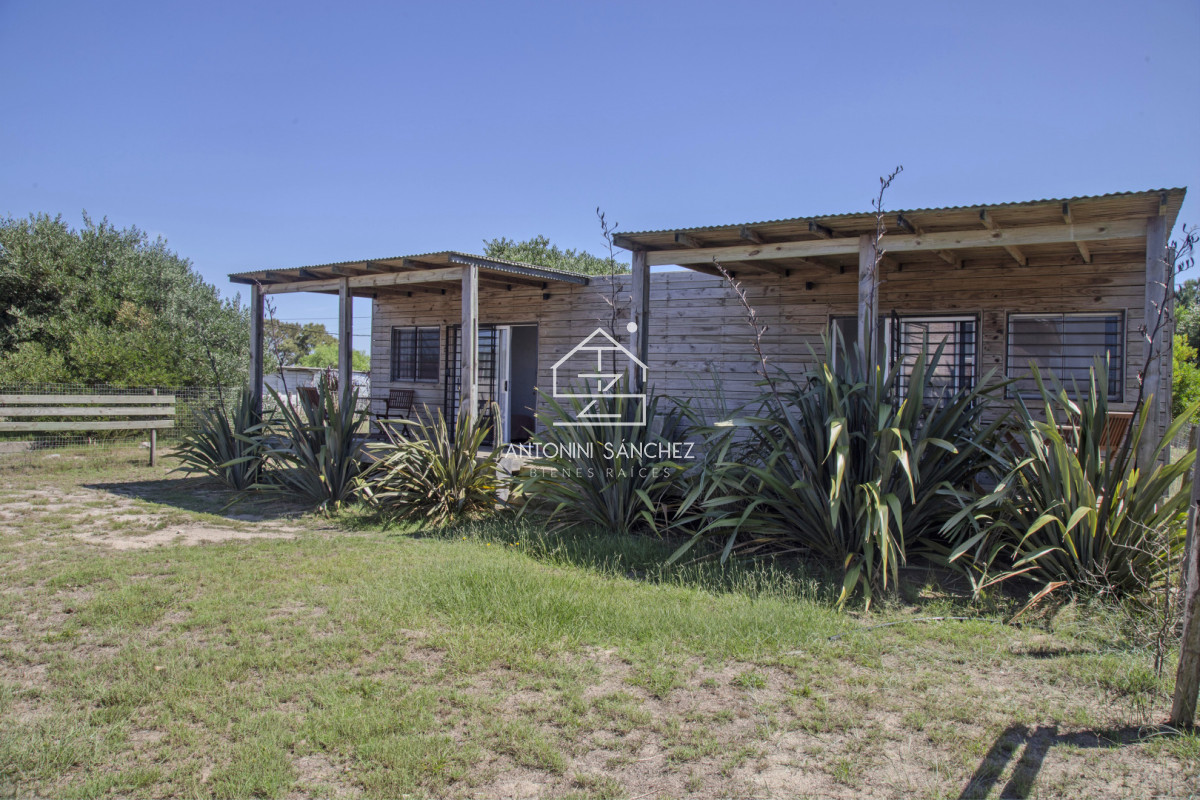 Casa ID.4663 - 4 Monoambientes en Venta en La Juanita Jose Ignacio