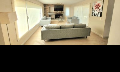 Venta CASA 4 Dormitorios MARLY Punta del Este