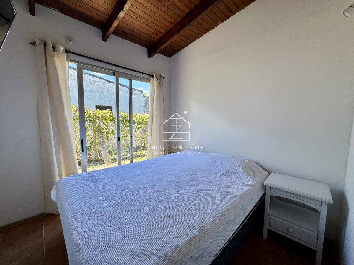 Chacra ID.715 - Alquiler temporal chacra 6 dormitorios 