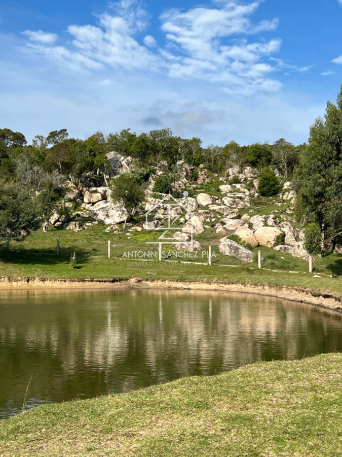 Campo Ref.4009 - Campo chacra en venta Maldonado Cerro Catedral 