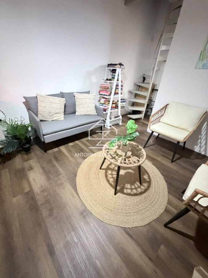 Local Comercial ID.4416 - Venta local Punta del Este Peninsula edificio torre gorlero