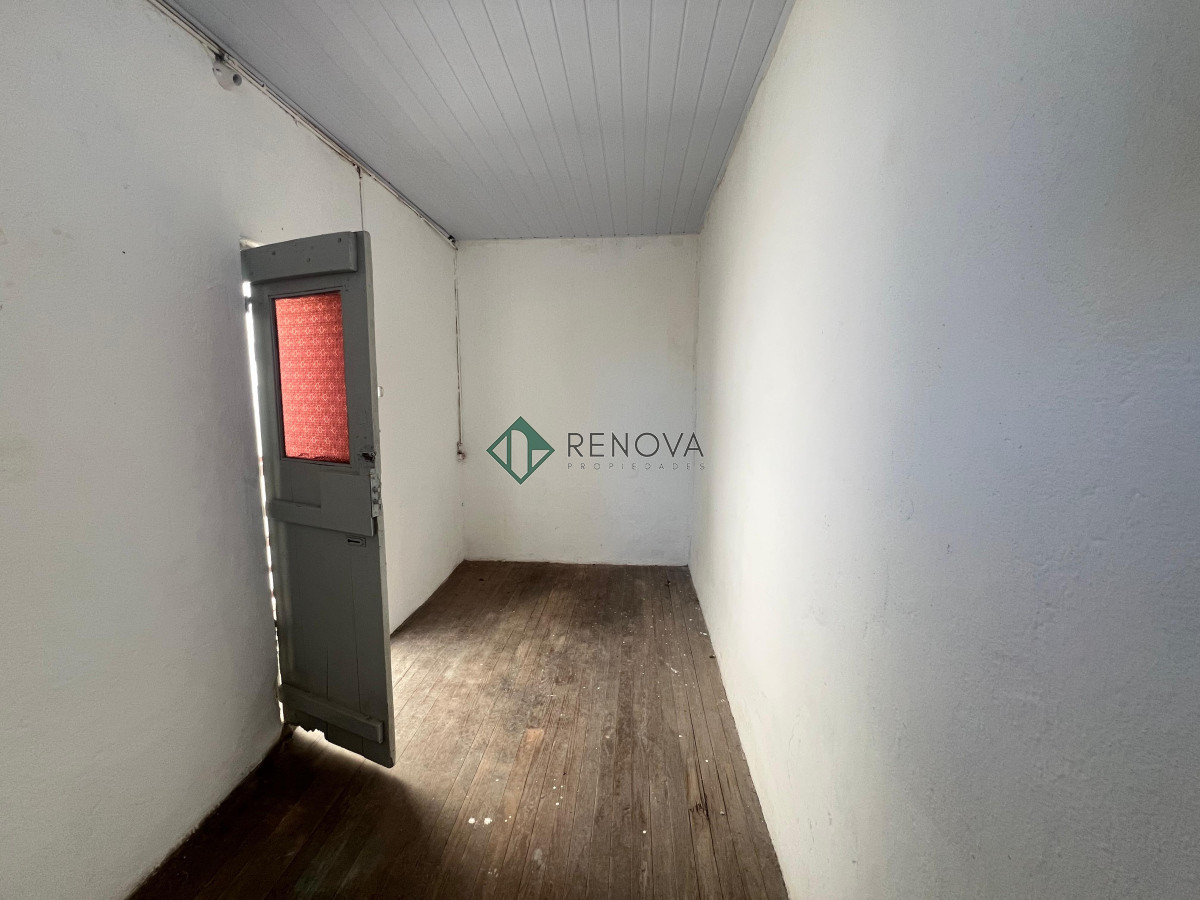 Apartamento ID.745 - Venta Casa Pensión 10 Habitaciones, Ciudad Vieja Montevideo R
