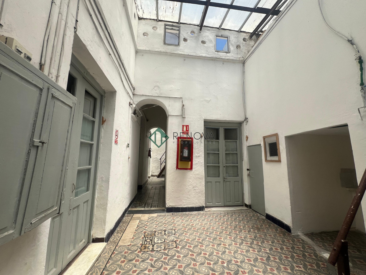 Apartamento ID.745 - Venta Casa Pensión 10 Habitaciones, Ciudad Vieja Montevideo R