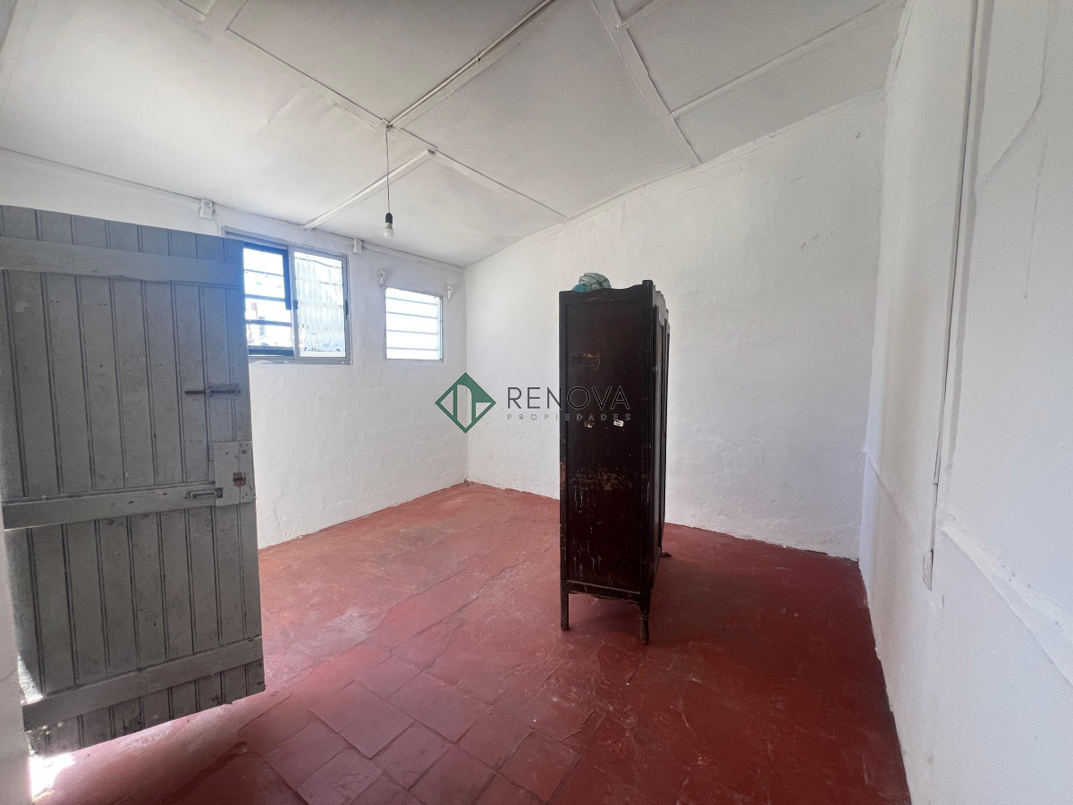 Apartamento ID.745 - Venta Casa Pensión 10 Habitaciones, Ciudad Vieja Montevideo R