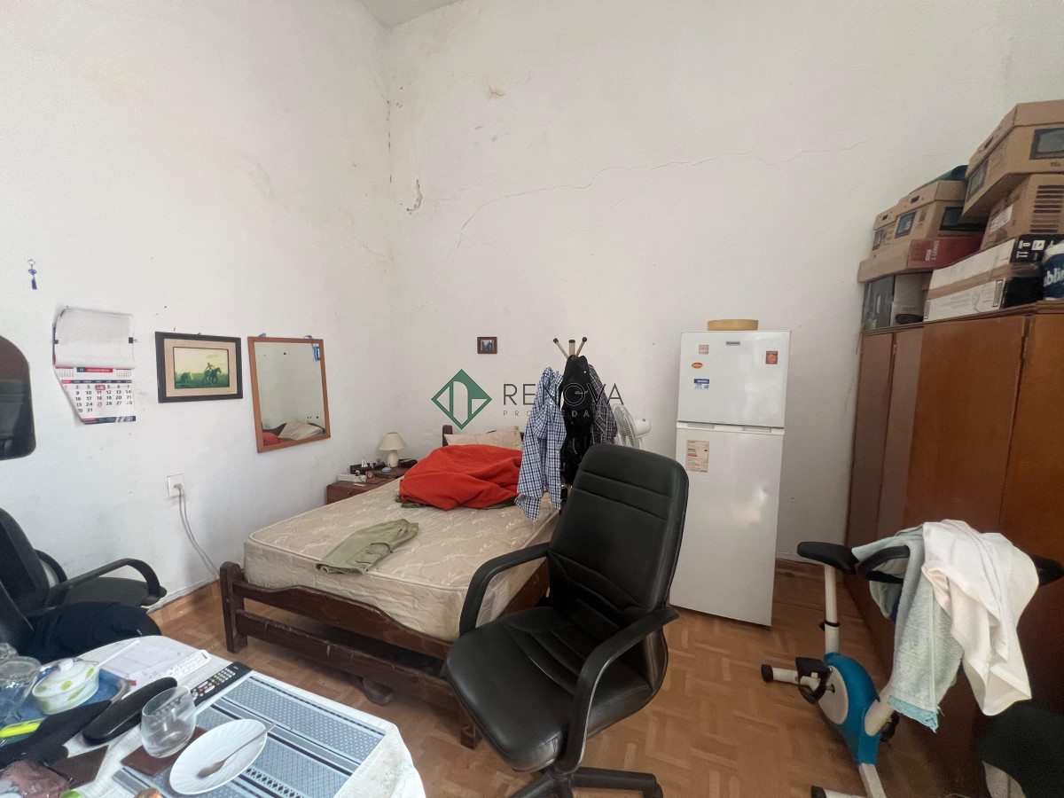 Apartamento ID.745 - Venta Casa Pensión 10 Habitaciones, Ciudad Vieja Montevideo R