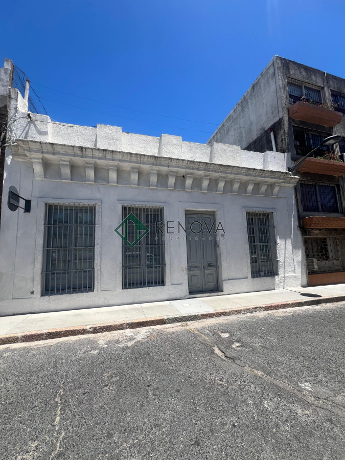 Apartamento ID.745 - Venta Casa Pensión 10 Habitaciones, Ciudad Vieja Montevideo R