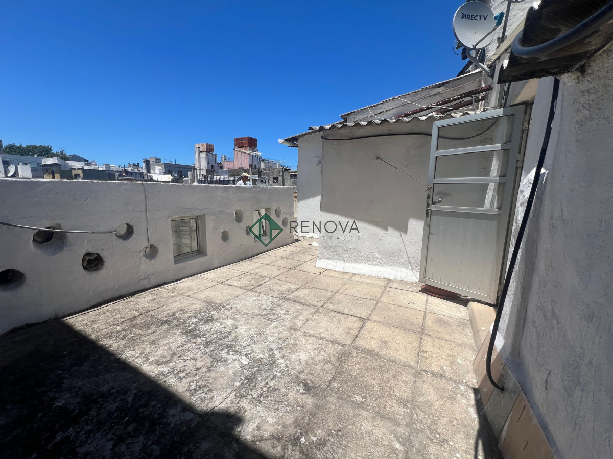 Apartamento ID.745 - Venta Casa Pensión 10 Habitaciones, Ciudad Vieja Montevideo R