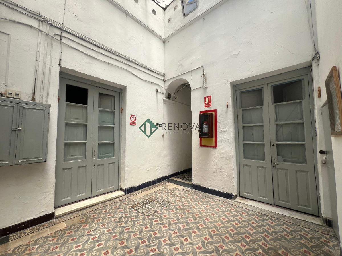 Apartamento ID.745 - Venta Casa Pensión 10 Habitaciones, Ciudad Vieja Montevideo R