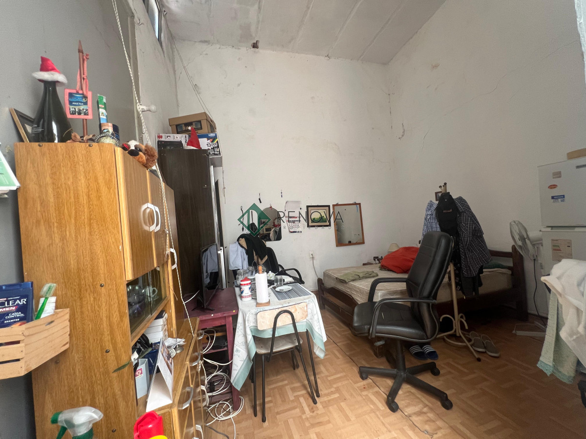 Apartamento ID.745 - Venta Casa Pensión 10 Habitaciones, Ciudad Vieja Montevideo R