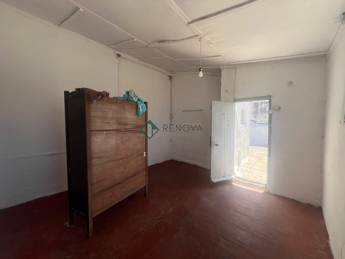 Apartamento ID.745 - Venta Casa Pensión 10 Habitaciones, Ciudad Vieja Montevideo R