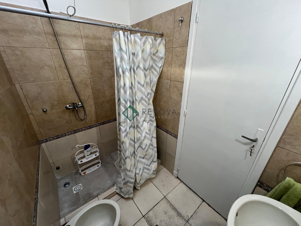 Apartamento ID.889 - Venta Casa 2 Dormitorios Brazo Oriental Montevideo 