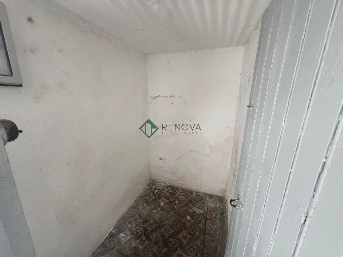 Apartamento ID.745 - Venta Casa Pensión 10 Habitaciones, Ciudad Vieja Montevideo R