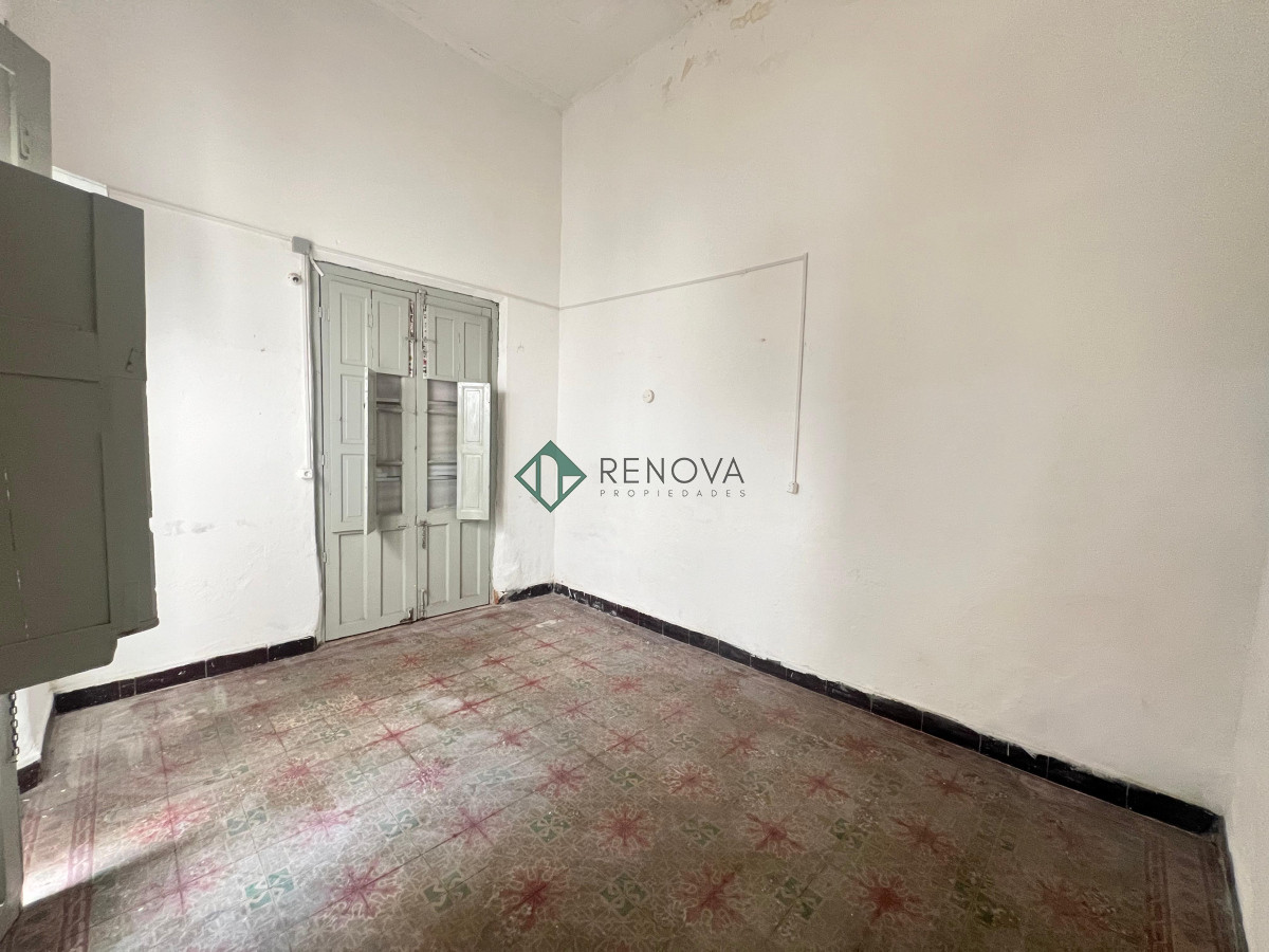 Apartamento ID.745 - Venta Casa Pensión 10 Habitaciones, Ciudad Vieja Montevideo R