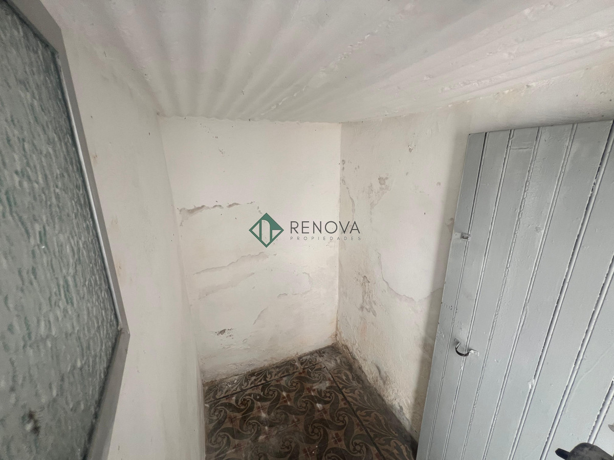 Apartamento ID.745 - Venta Casa Pensión 10 Habitaciones, Ciudad Vieja Montevideo R
