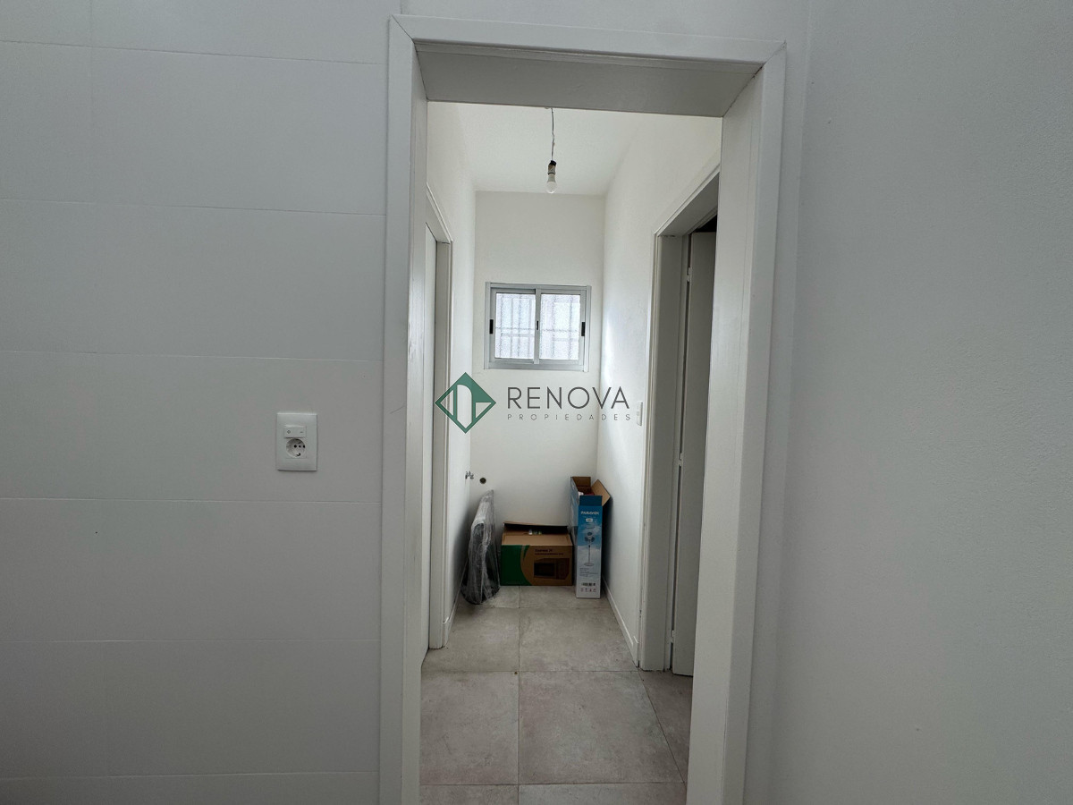 Apartamento ID.889 - Venta Casa 2 Dormitorios Brazo Oriental Montevideo 