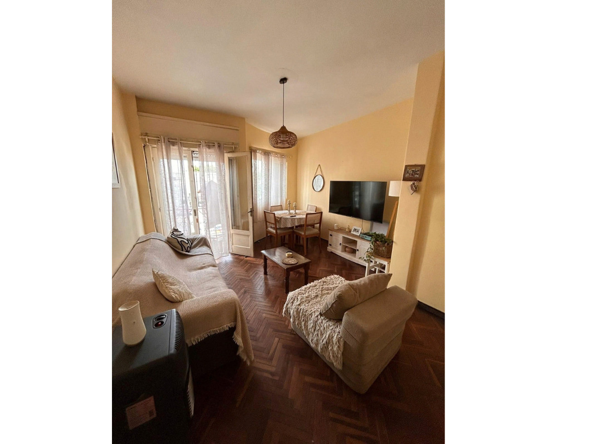 Venta Apartamento 1 Dormitorio Al Frente Cordon Montevideo 