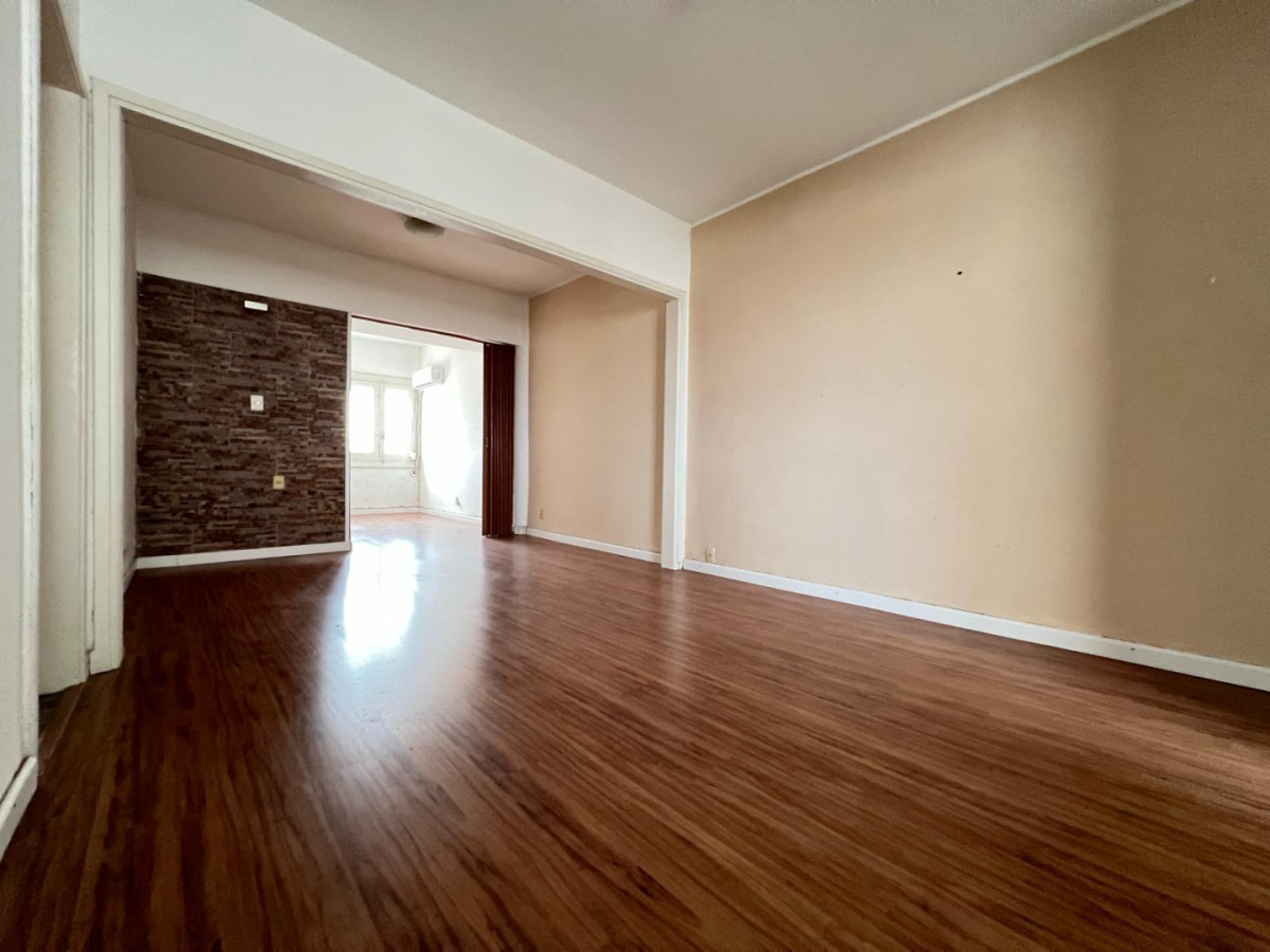 Venta Apartamento 2 Dormitorios Cordón Montevideo R