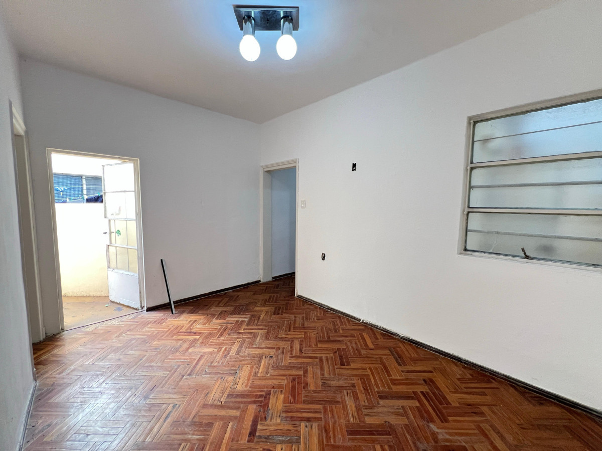 Venta Apartamento 2 Dormitorios Ciudad Vieja Montevideo R