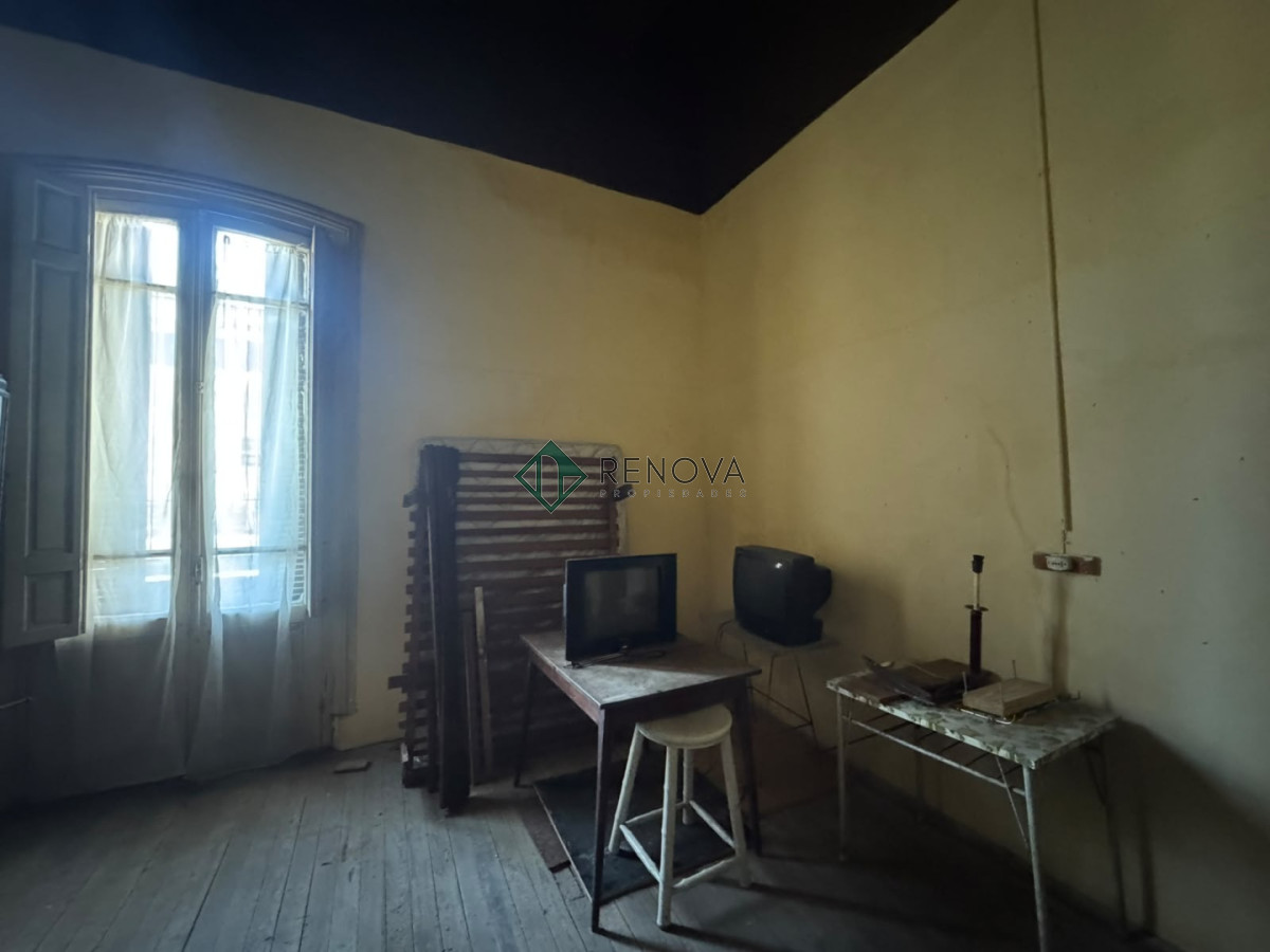 Casa ID.1390 - Venta Casa 9 Dormitorios Aguada Montevideo R