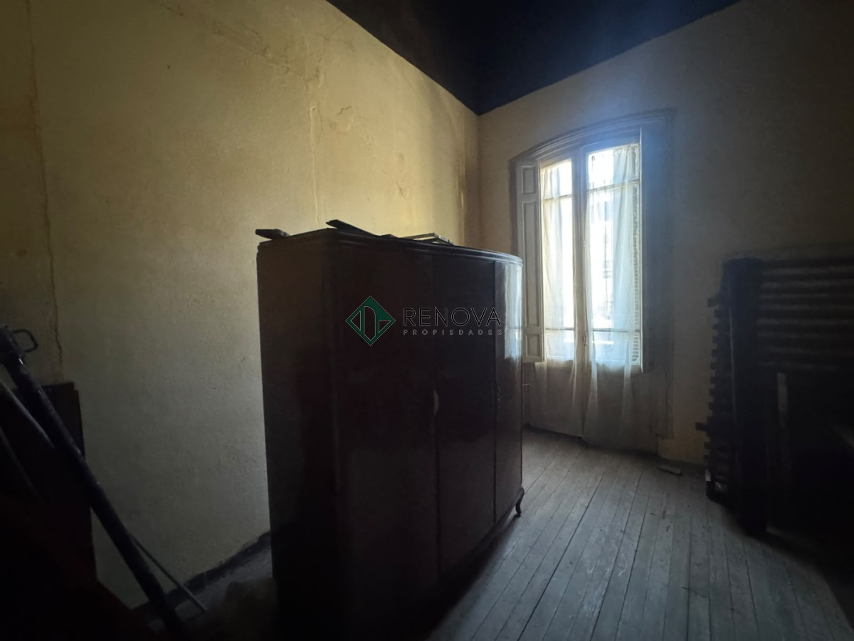 Casa ID.1390 - Venta Casa 9 Dormitorios Aguada Montevideo R