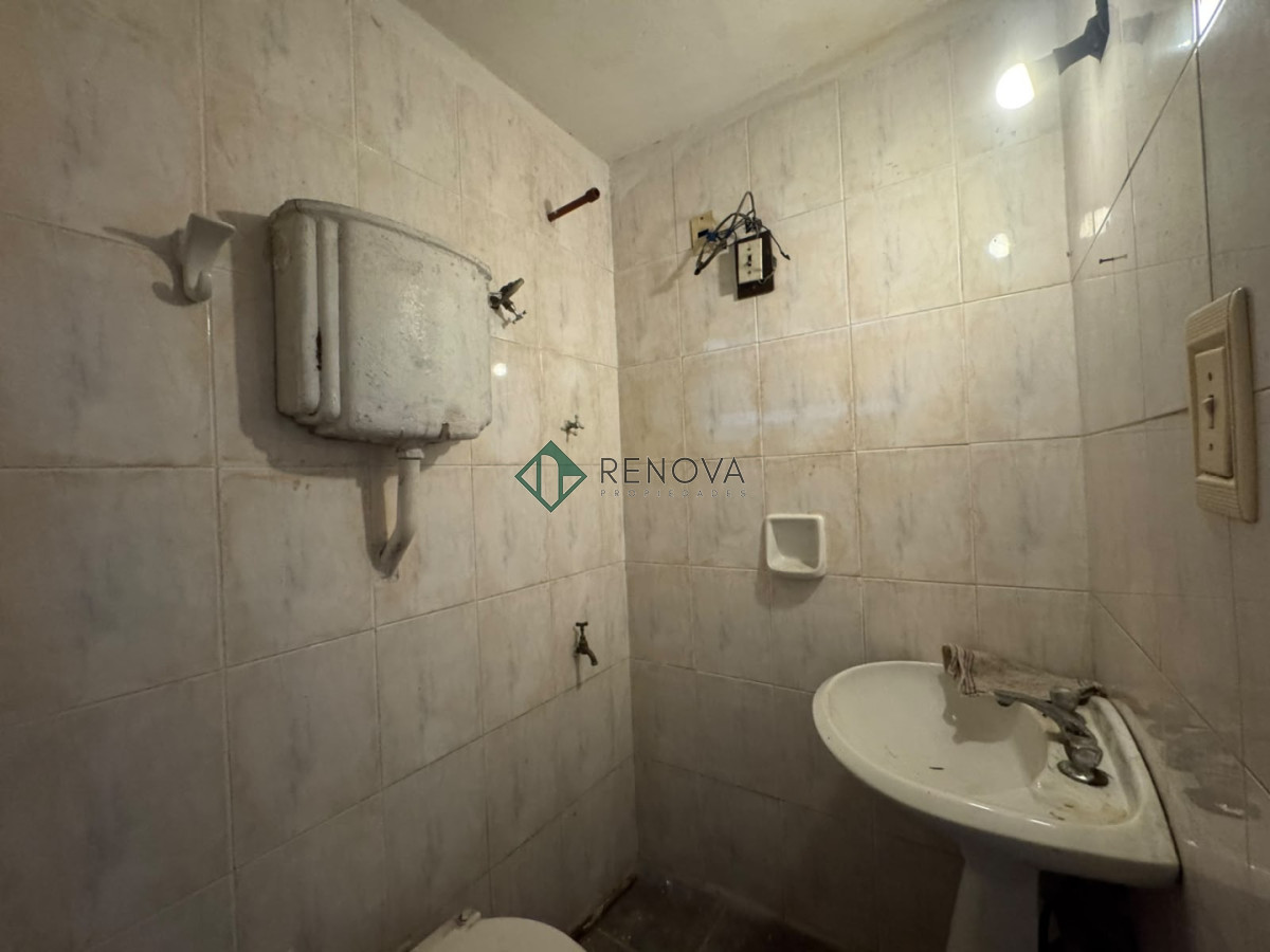 Casa ID.1390 - Venta Casa 9 Dormitorios Aguada Montevideo R