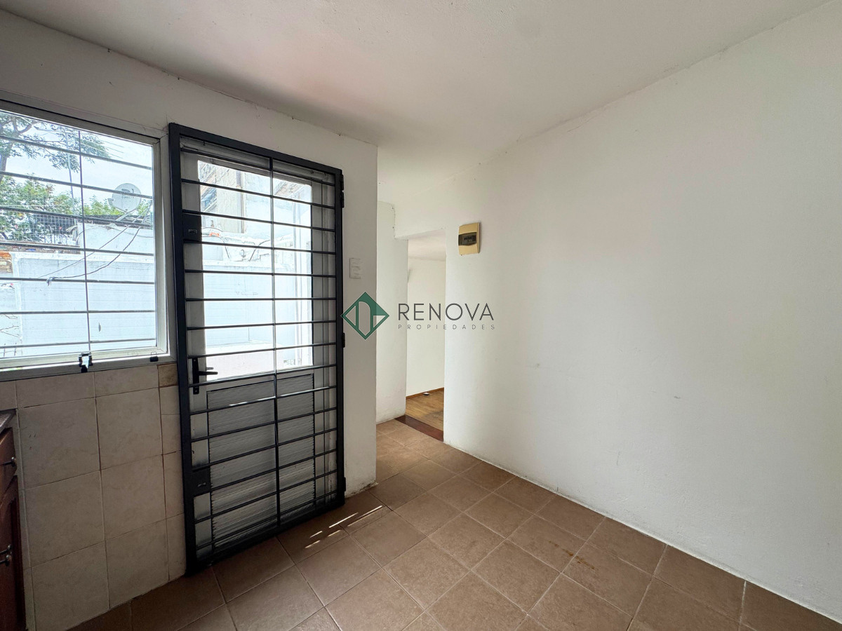 Casa ID.807 - Venta Casa 1 Dormitorio La Comercial Montevideo 