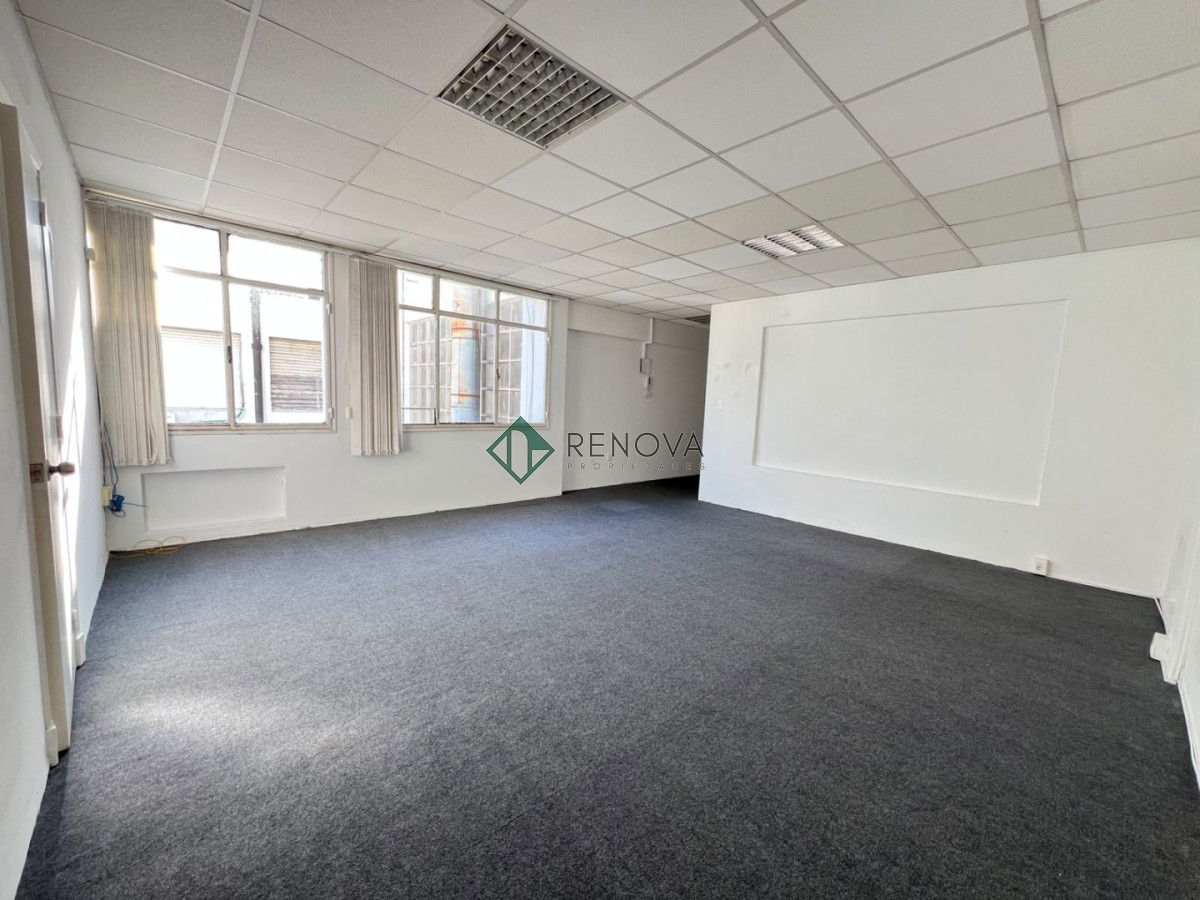 Oficina ID.1373 - Alquiler Oficina Centro Montevideo R
