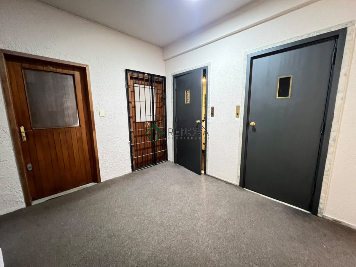 Oficina ID.1373 - Alquiler Oficina Centro Montevideo R